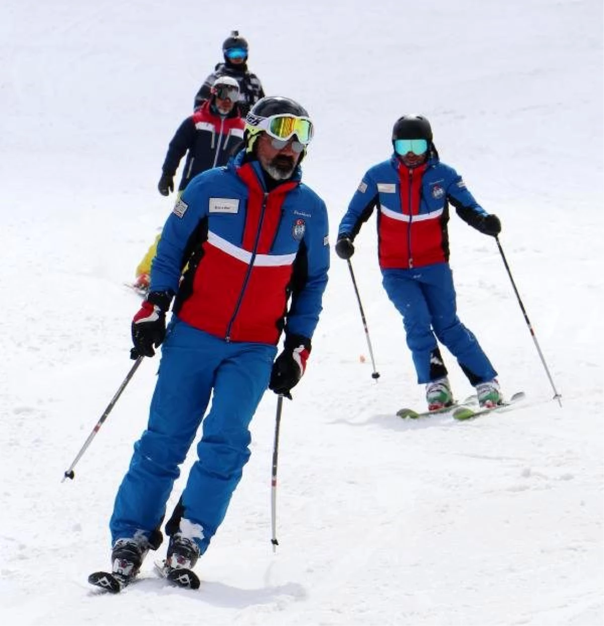 Koronavirüse rağmen kayak keyfi