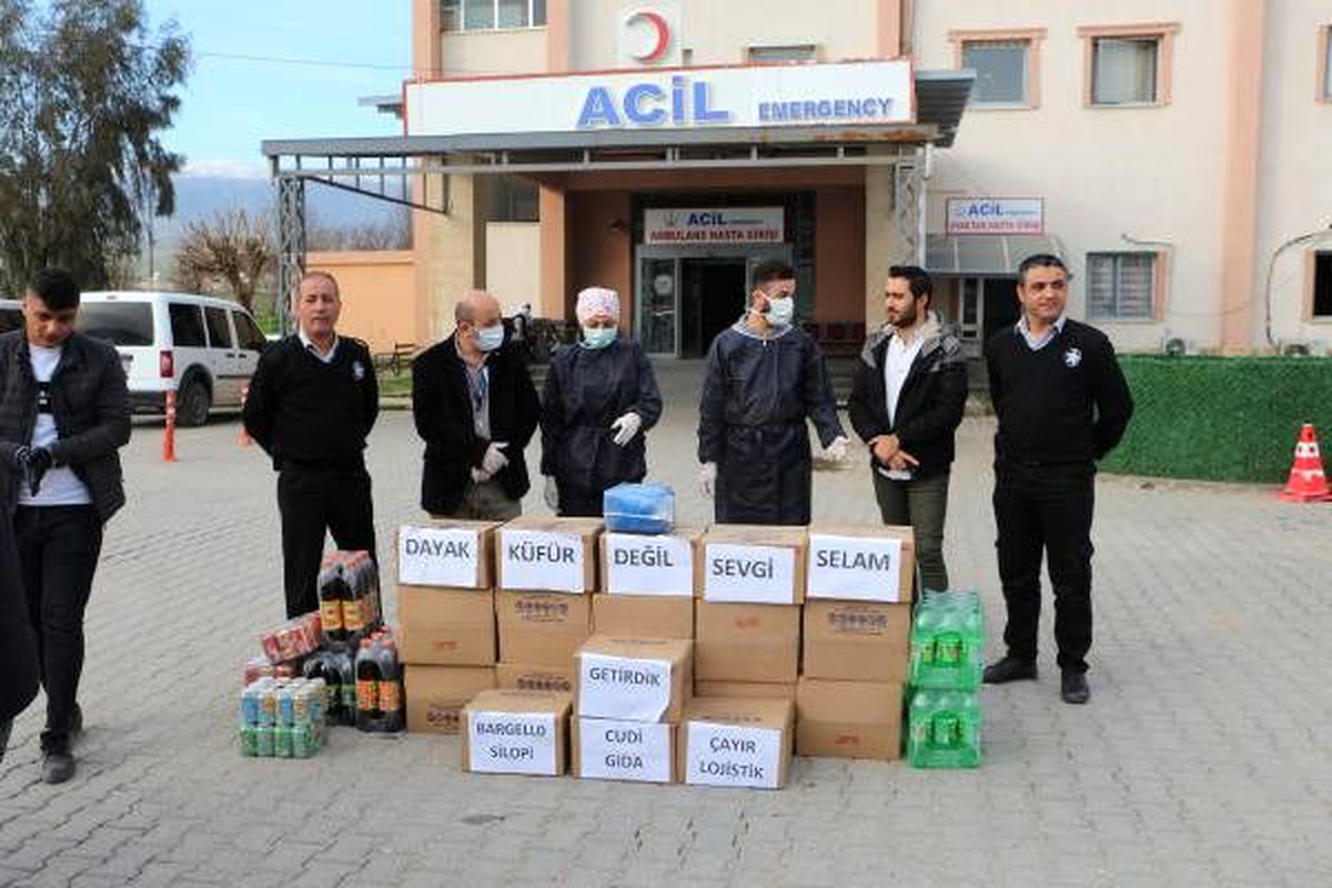 Silopi esnafından sağlık personeline destek