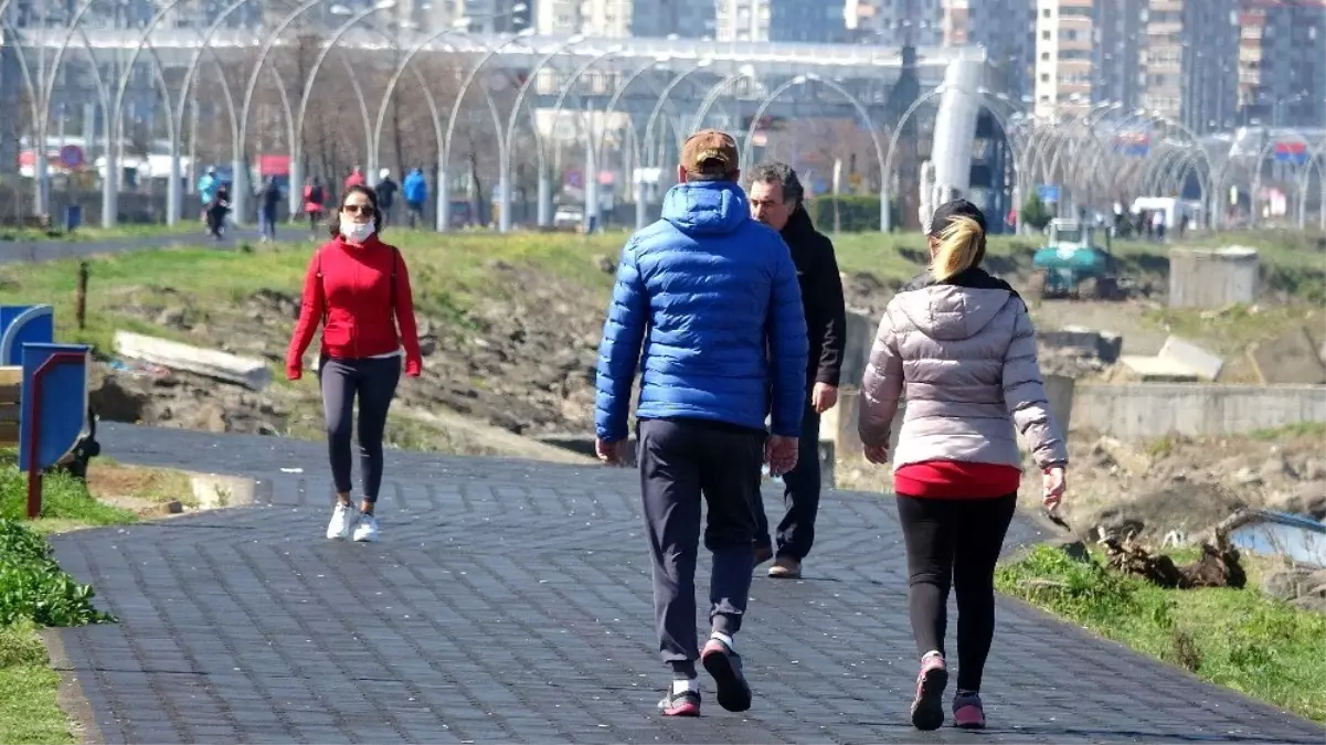 Trabzonlular Korona virüs önlemlerini dikkate aldı, sokağa çıkmadı