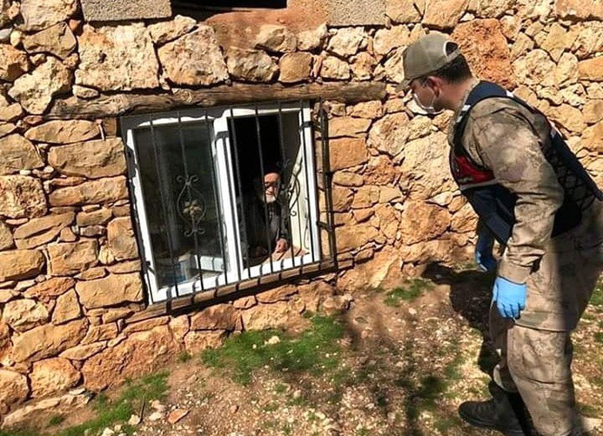 Yasağa uyanların yardımına ekipler koştu