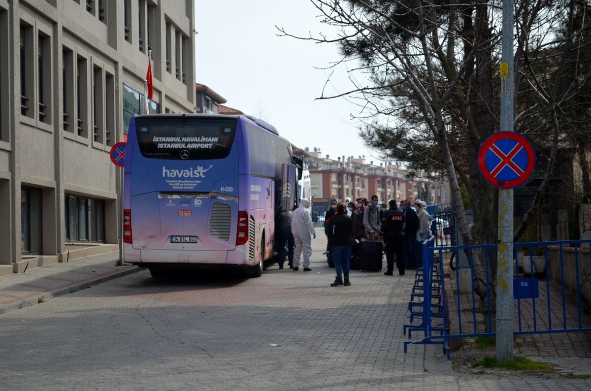 Yurt dışından gelen öğrenciler ve vatandaşlar Tekirdağ\'da karantina altına alındı