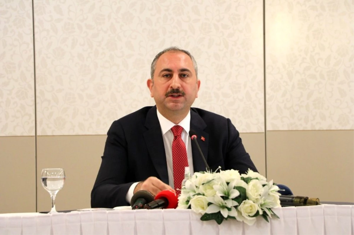Adalet Bakanı Gül korona virüs salgınına karşı alınan tedbirleri açıkladı