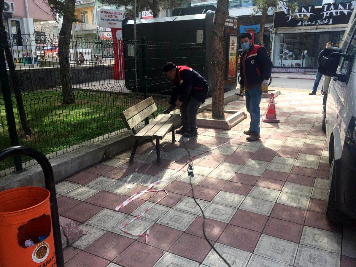 Afyonkarahisar\'da parklar bulunan banklar toplandı
