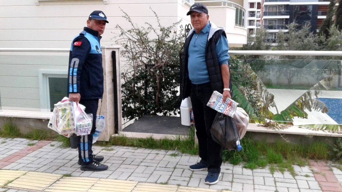 Alanya\'da "ihtiyaç karşılama" hizmetlerinden 65 üstü yerleşik yabancılar da faydalanıyor