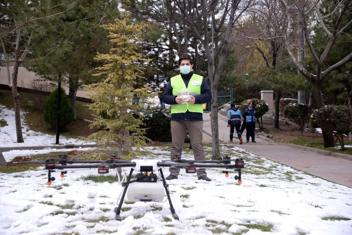 Belediyeden drone ile dezenfekte