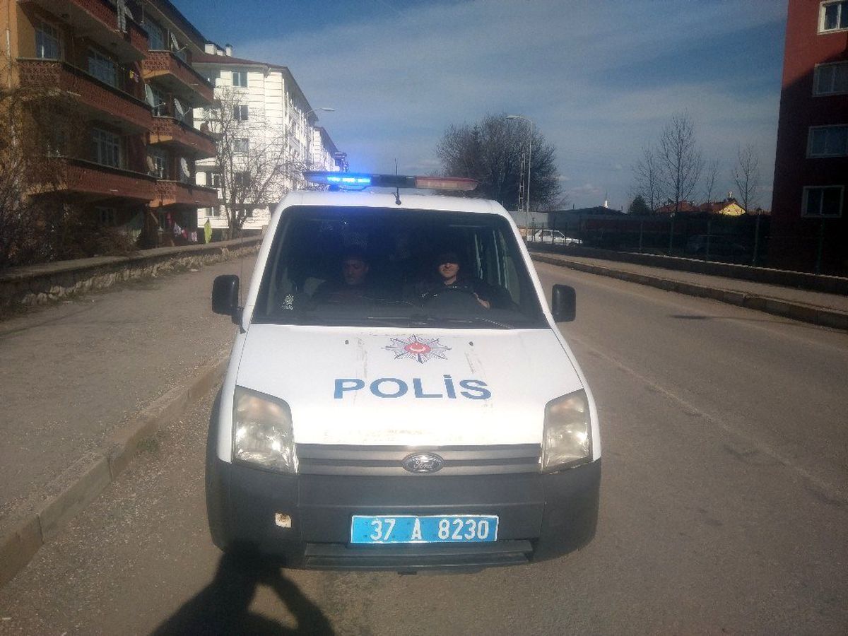Daday\'da polis ekiplerinden anonslu \'evde kal\' uyarısı