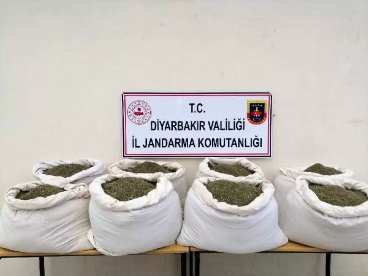 Diyarbakır\'da terör operasyonunda 322 kilo esrar ele geçirildi