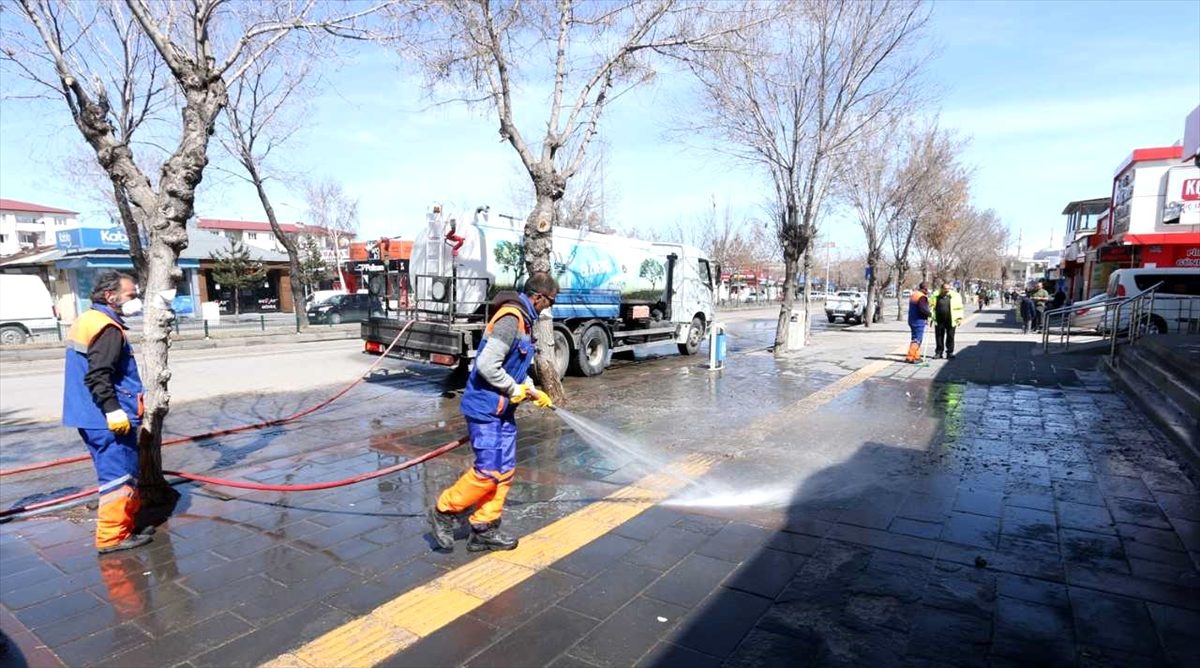 Erzurum\'da 1,5 milyon metrekarelik alan dezenfekte edildi