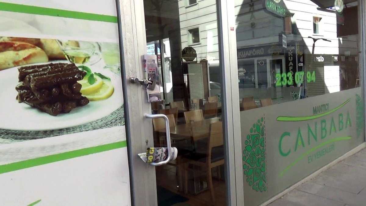 Erzurum meydanları ve sokaklarında \'korona\' sessizliği