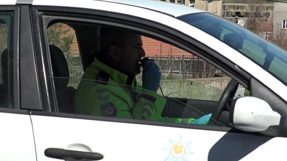 Gercüş polisinden korona virüse karşı anonslu önlem