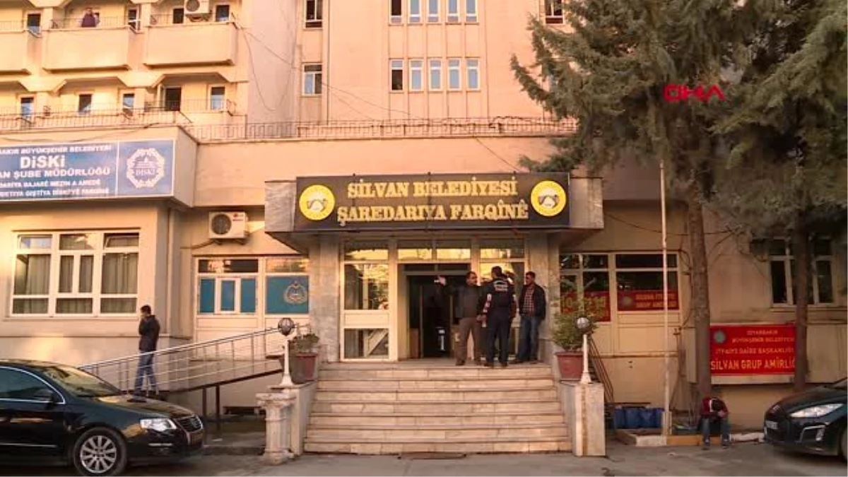 HDP\'li 5 belediye başkanına terörden gözaltı