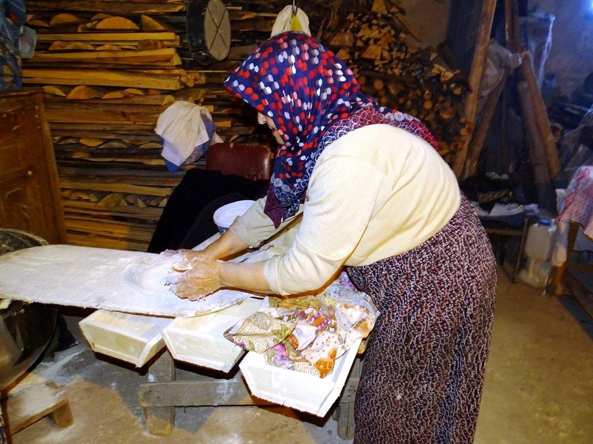 Hisarcık\'ta Korona virüs köy ekmeğine talebi arttırdı