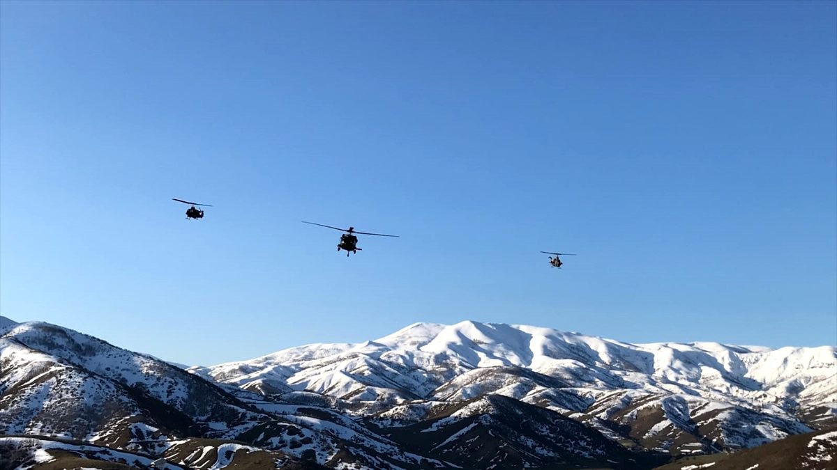 İçişleri Bakanlığı, Bingöl\'de 1020 jandarma, polis ve güvenlik korucusunun katılımıyla "Kapan-9...