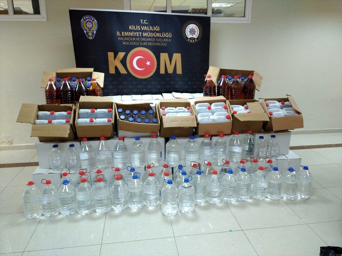 Kilis\'te 1843 litre sahte içki ele geçirildi