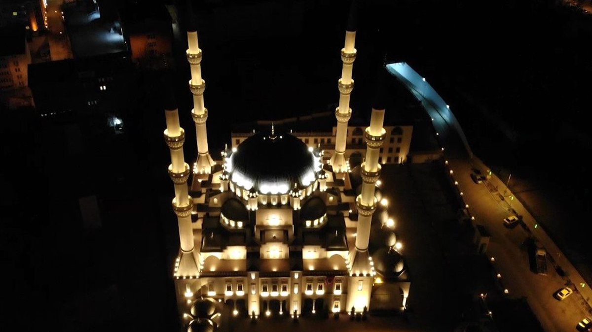 Kırıkkale\'deki tüm camilerden dua sesleri yükseldi