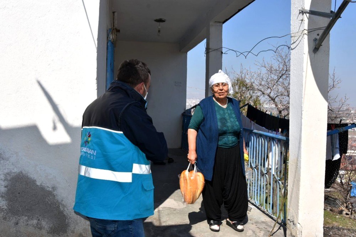 Kocasinan Belediyesi\'nden yaşlılara şefkat eli