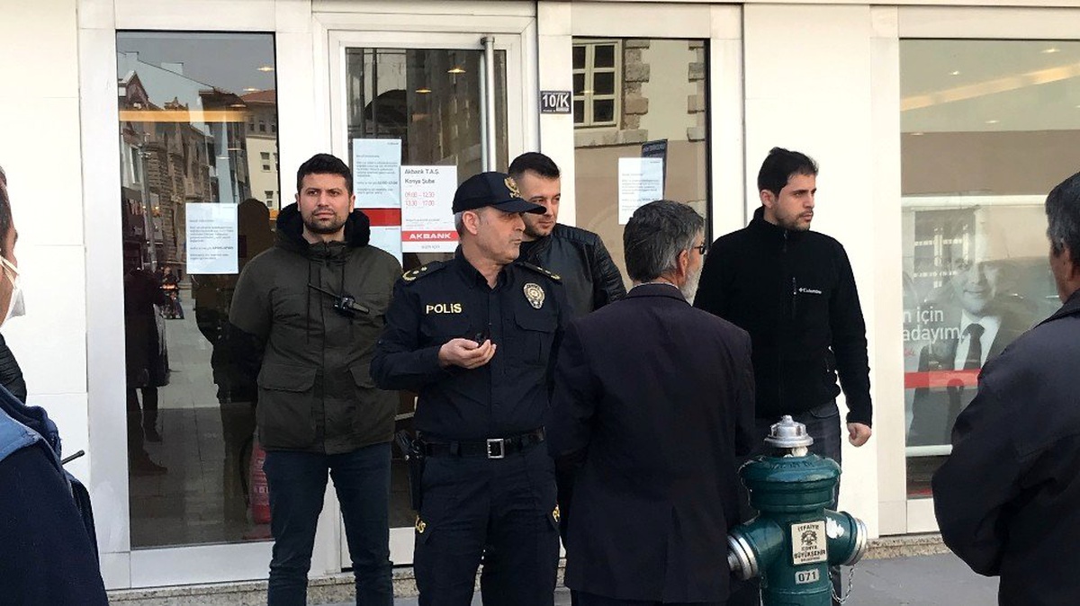 Konya\'da 65 üstü vatandaşlar evlerine dönmeleri konusunda uyarılıyor