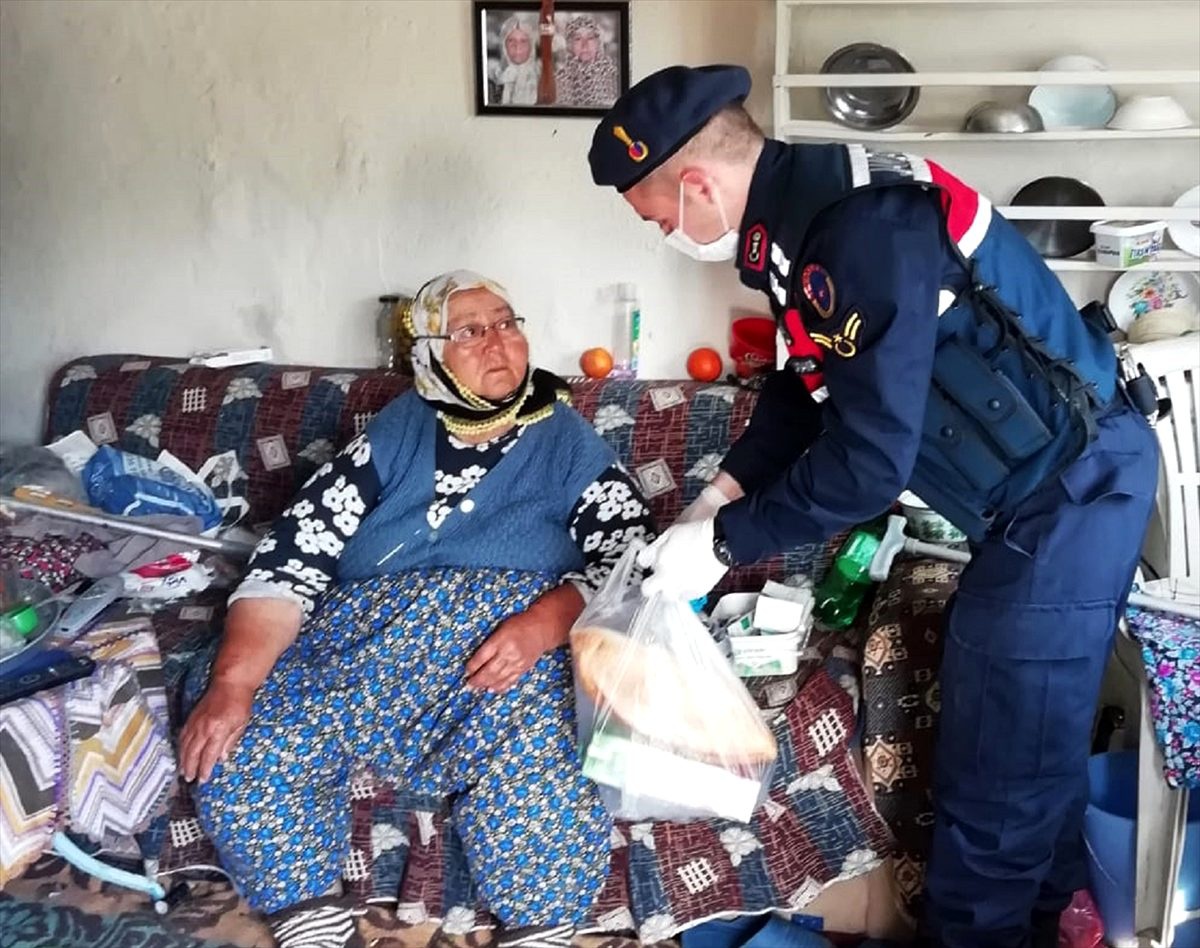 Manisa\'da "Vefa Sosyal Destek Grubu" yaşlılara ve hastalara hizmet verecek