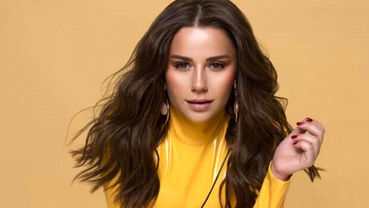 Merve Özbey evden çıkmadan klip çekecek