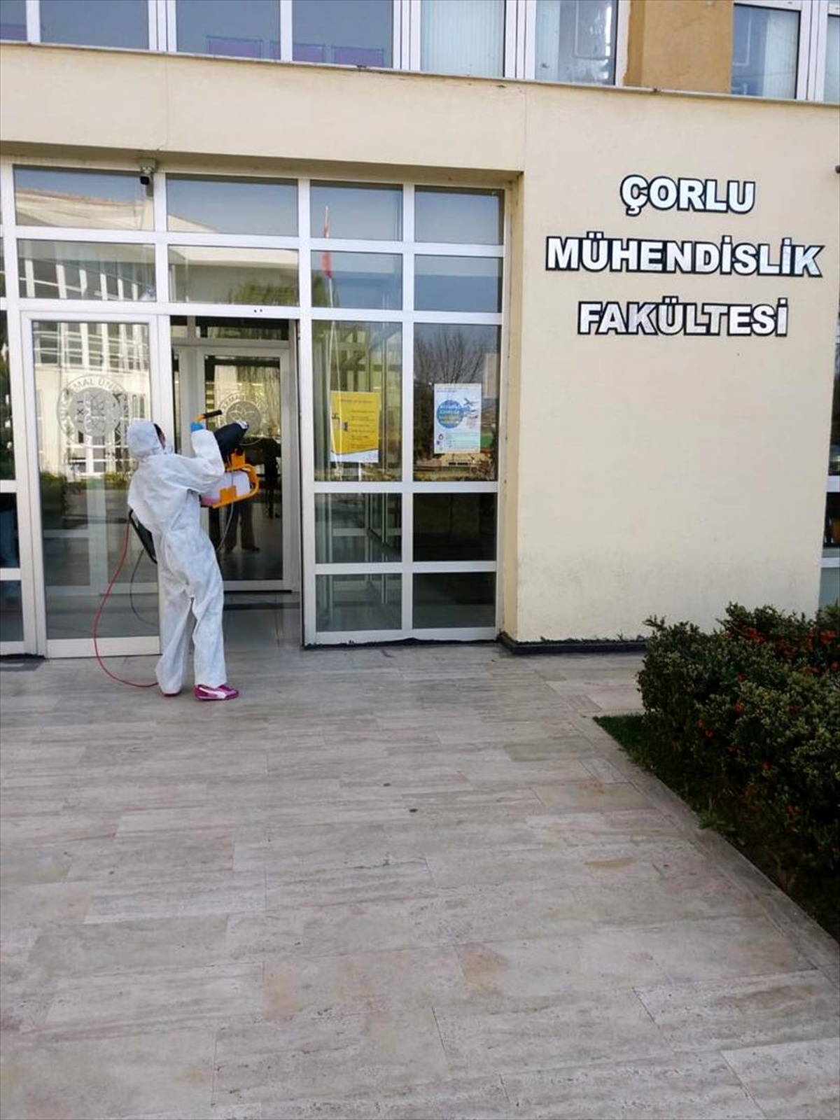 NKÜ Çorlu Mühendislik Fakültesi dezenfekte edildi