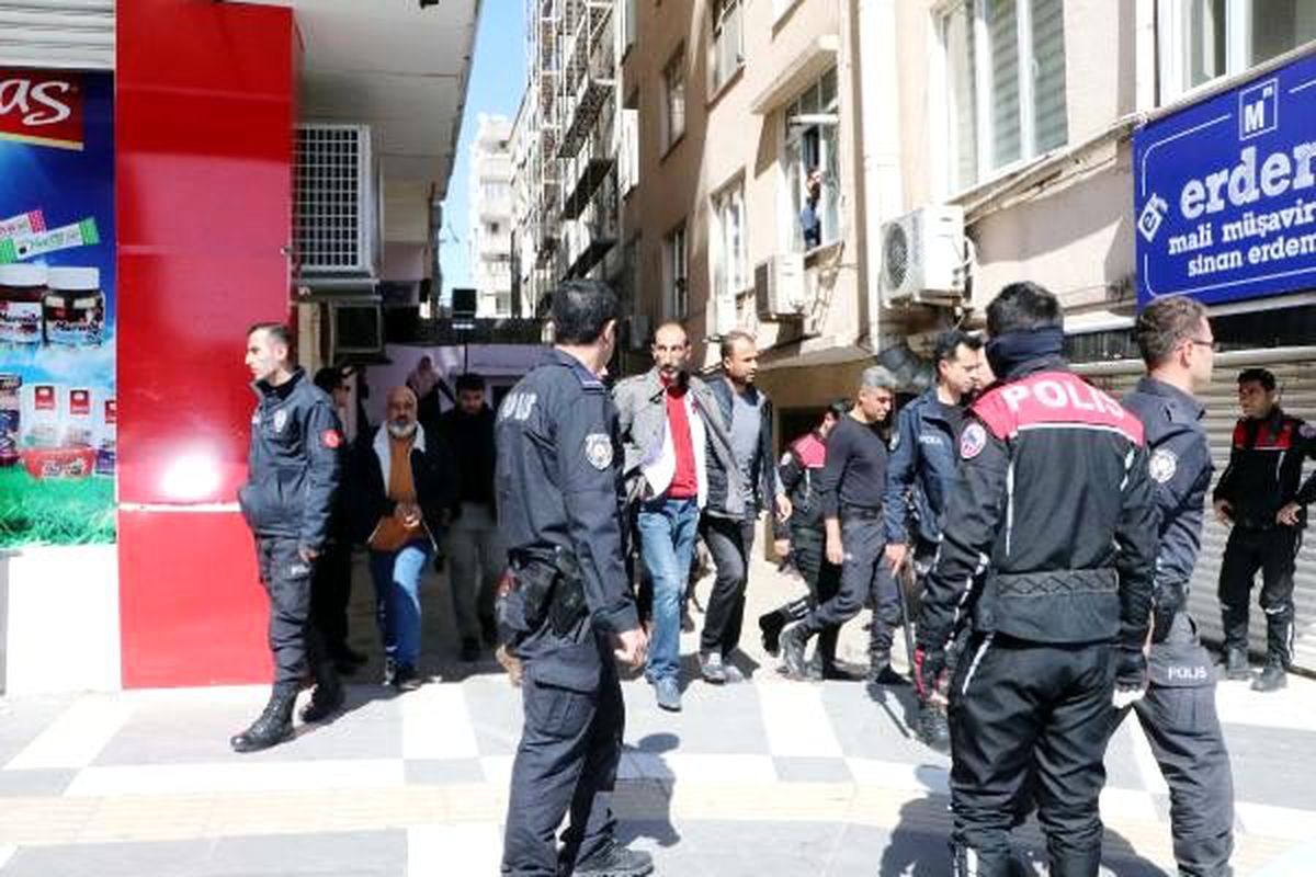 Şanlıurfa\'da tüfekli kavga: 2 yaralı