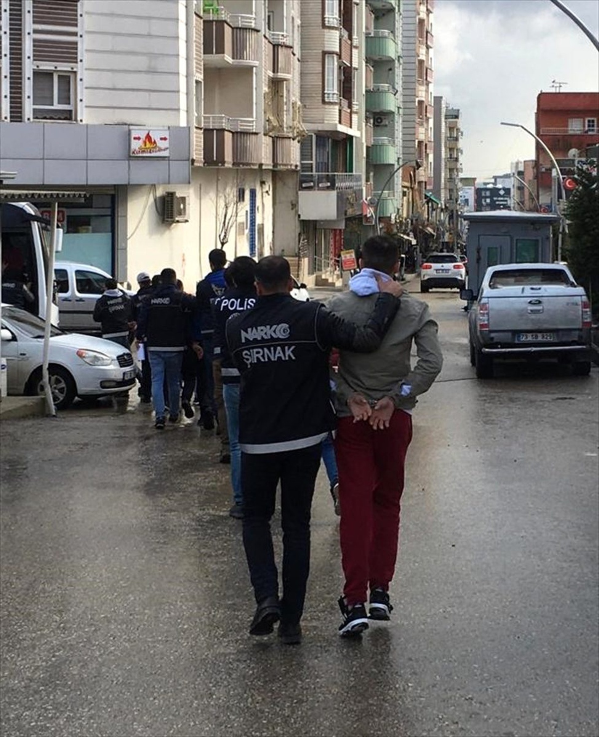 Silopi\'de uyuşturucu operasyonunda gözaltına alınan 11 zanlı tutuklandı