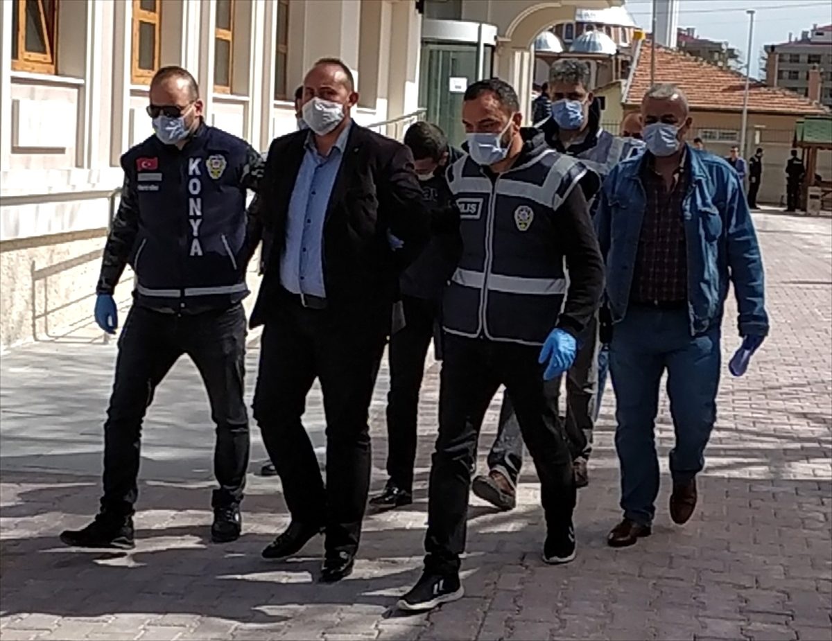 Trafikte tartıştıkları kişiyi öldüren iki zanlı tutuklandı