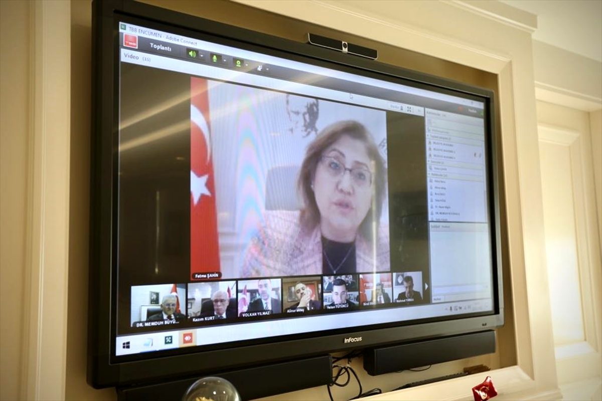 Türkiye Belediyeler Birliği Encümen Toplantısı telekonferansla gerçekleştirildi