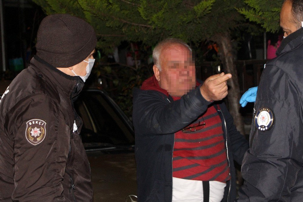 67 yaşındaki alkollü vatandaş polise zorluk çıkarttı