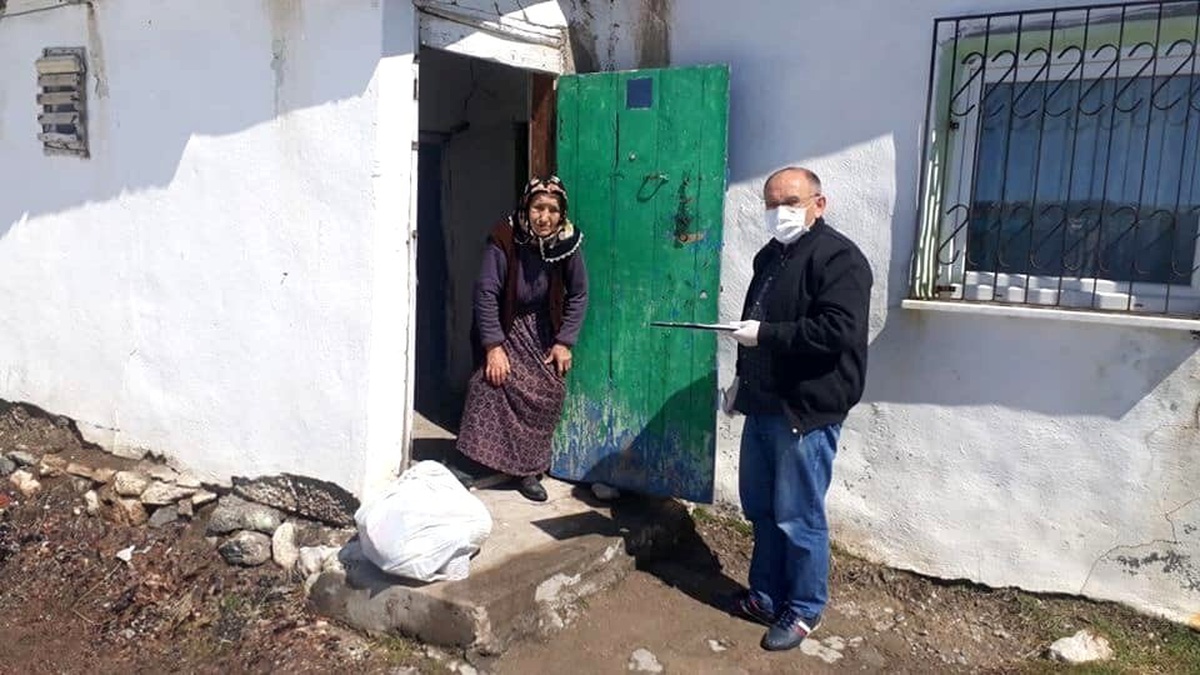 Altınyayla\'da \'Vefa Sosyal Destek Grubu\' yaşlılar için sahada
