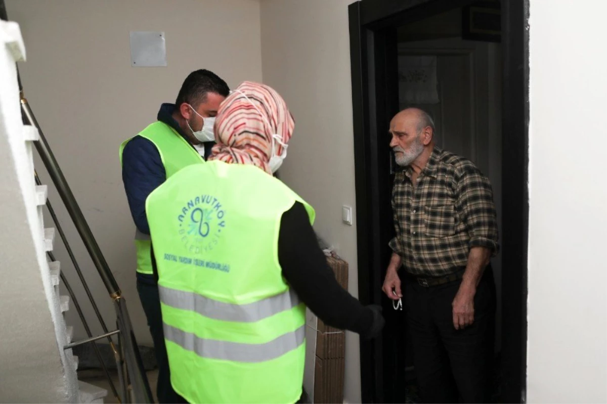 Arnavutköy Belediyesi yaşlı ve hastaları yalnız bırakmadı