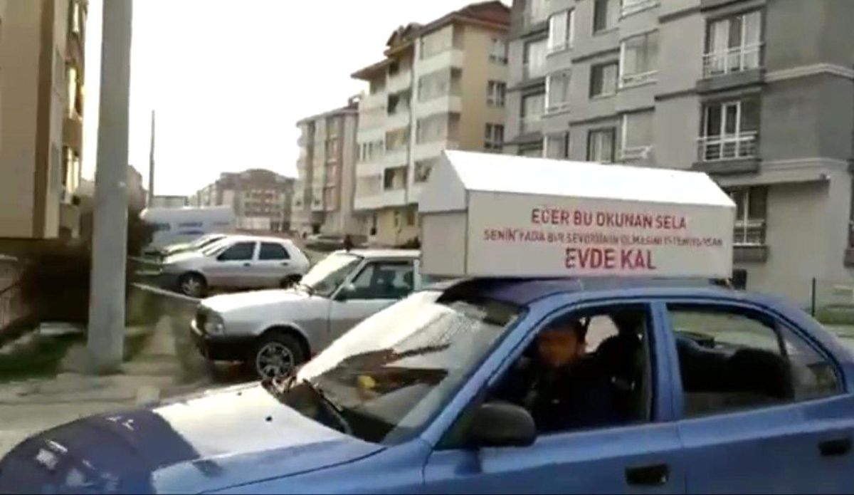 Bolu\'da, aracına bağladığı tabutla \'evde kal\' çağrısı yaptı