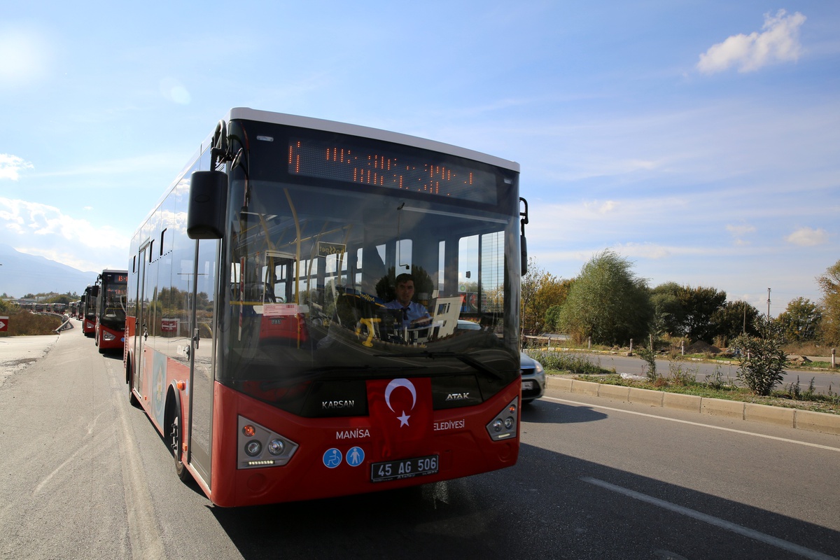 Büyükşehir ulaşımda sosyal mesafeye dikkat çekti