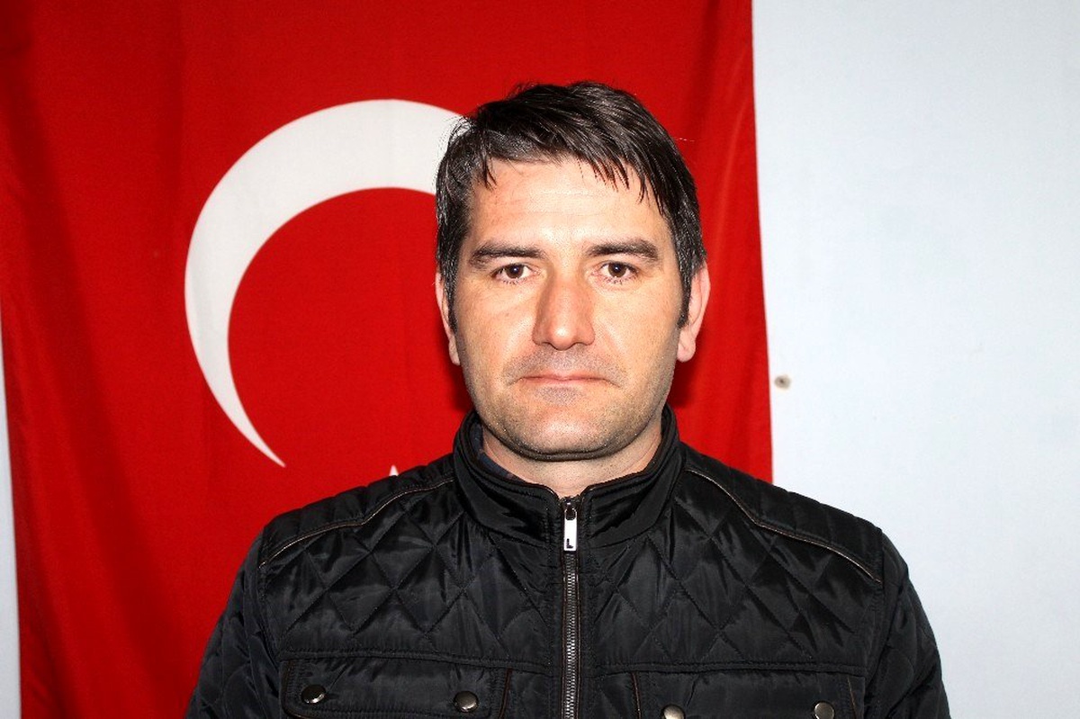 Çankırılı şehitleri bisikletiyle ziyaret ediyor