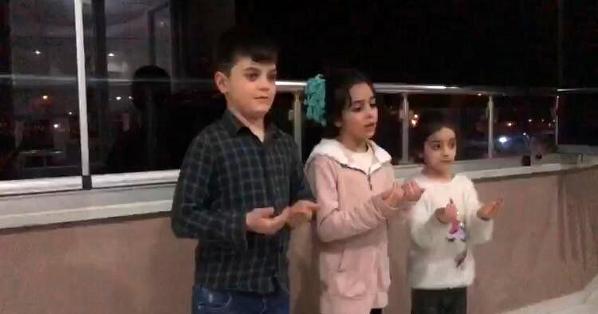 Erzurumlu minikler \'Korona\'ya karşı dua etti