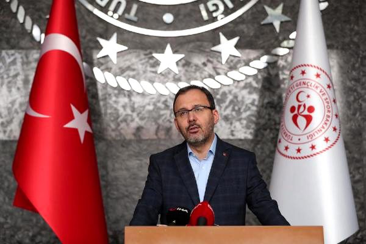 Gençlik ve Spor Bakanı Kasapoğlu: Sağlığımız için evlerimizde kalalım