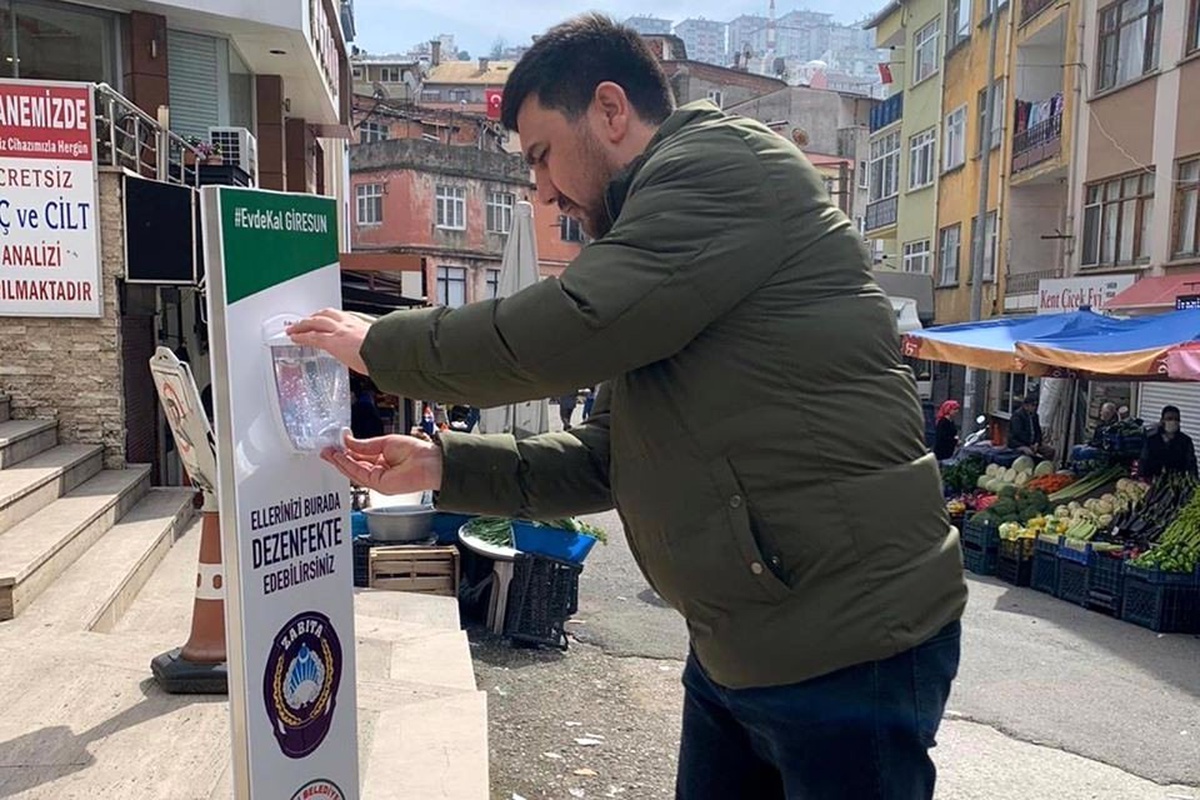 Giresun Belediyesi\'nden pazar yerlerine el dezenfektan uygulaması