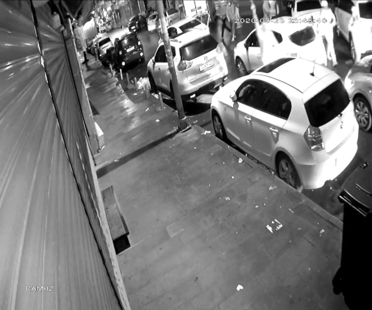 İstanbul\'da silahlı çatışma kamerada