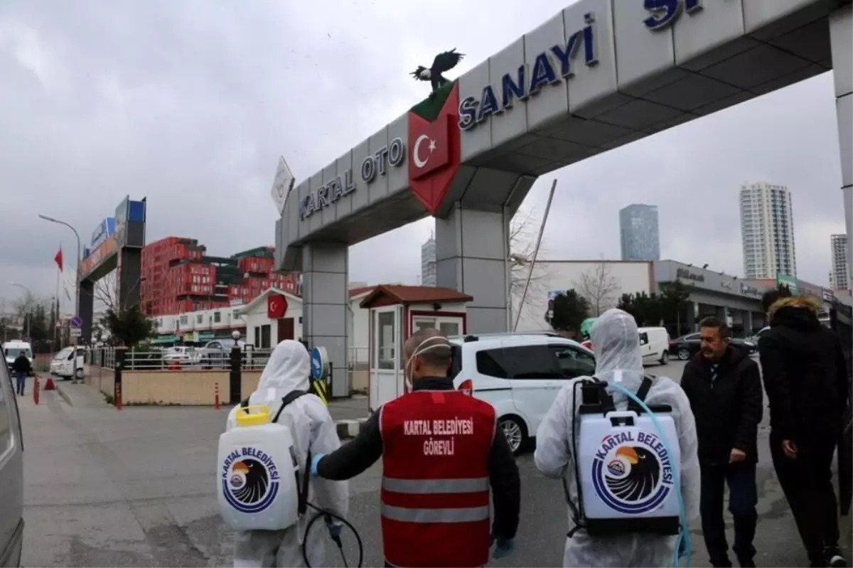 Kartal\'da ambulanslar ve oto sanayi siteleri dezenfekte edildi