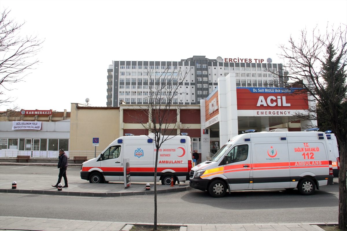 Kayseri\'de trafik kazasında yaralanan asayiş şube müdürü yaşamını yitirdi