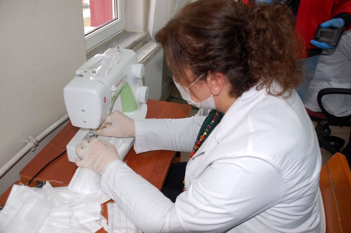 Keşan\'da maske üretimine başlandı