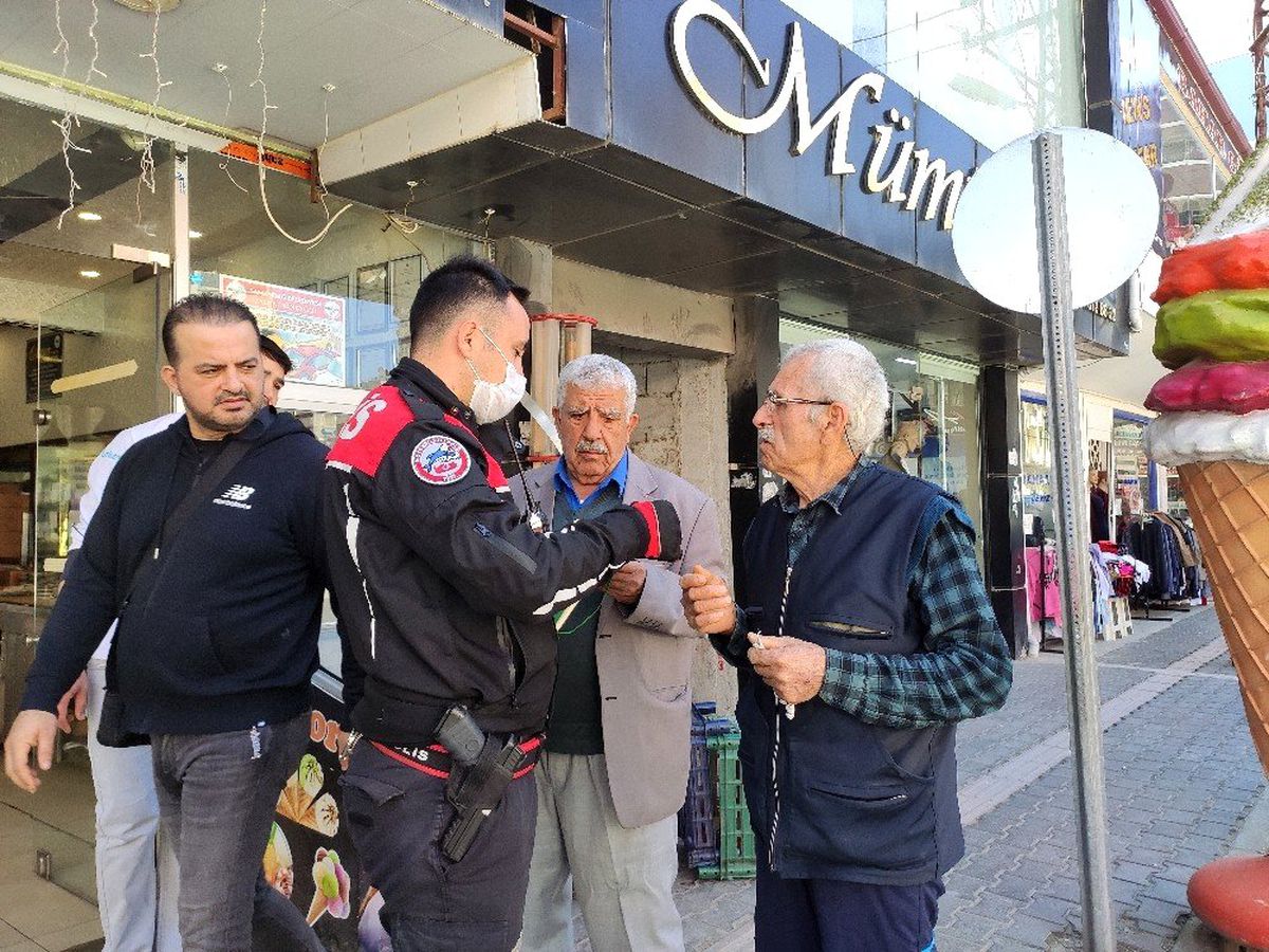 Korona virüs tedbirine aldırmadılar