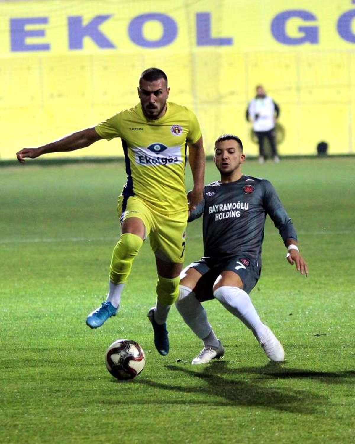 Menemenspor\'da Mustafa\'ya \'süper\' kanca