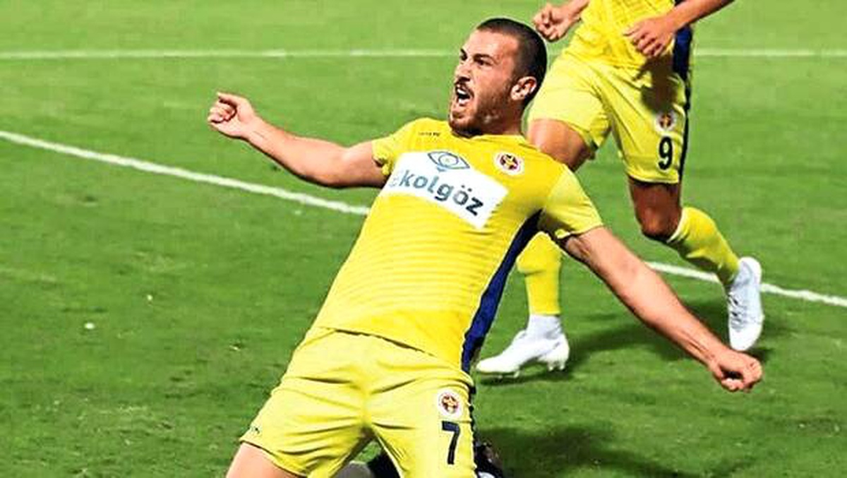 Mustafa Çeçenoğlu\'na Antalyaspor ve Gençlerbirliği talip!