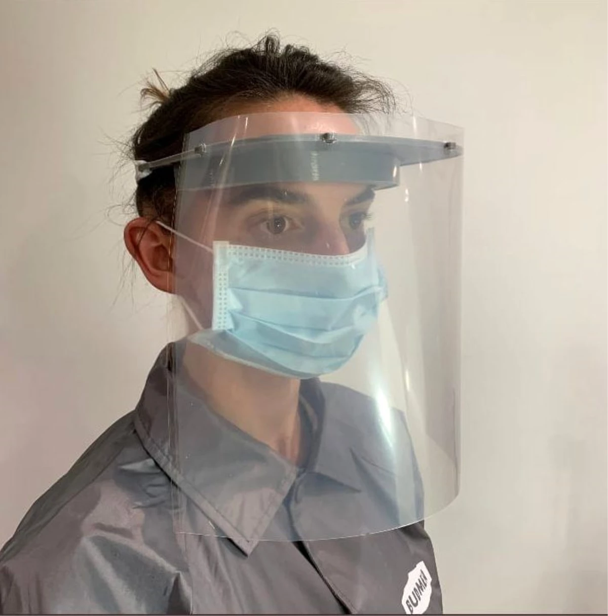 OİB\'den sağlık çalışanları için koruyucu kalkan maske