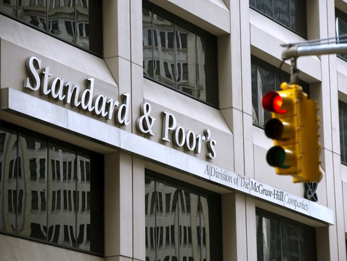 S&P: Küresel ekonomi büyük darbe alacak