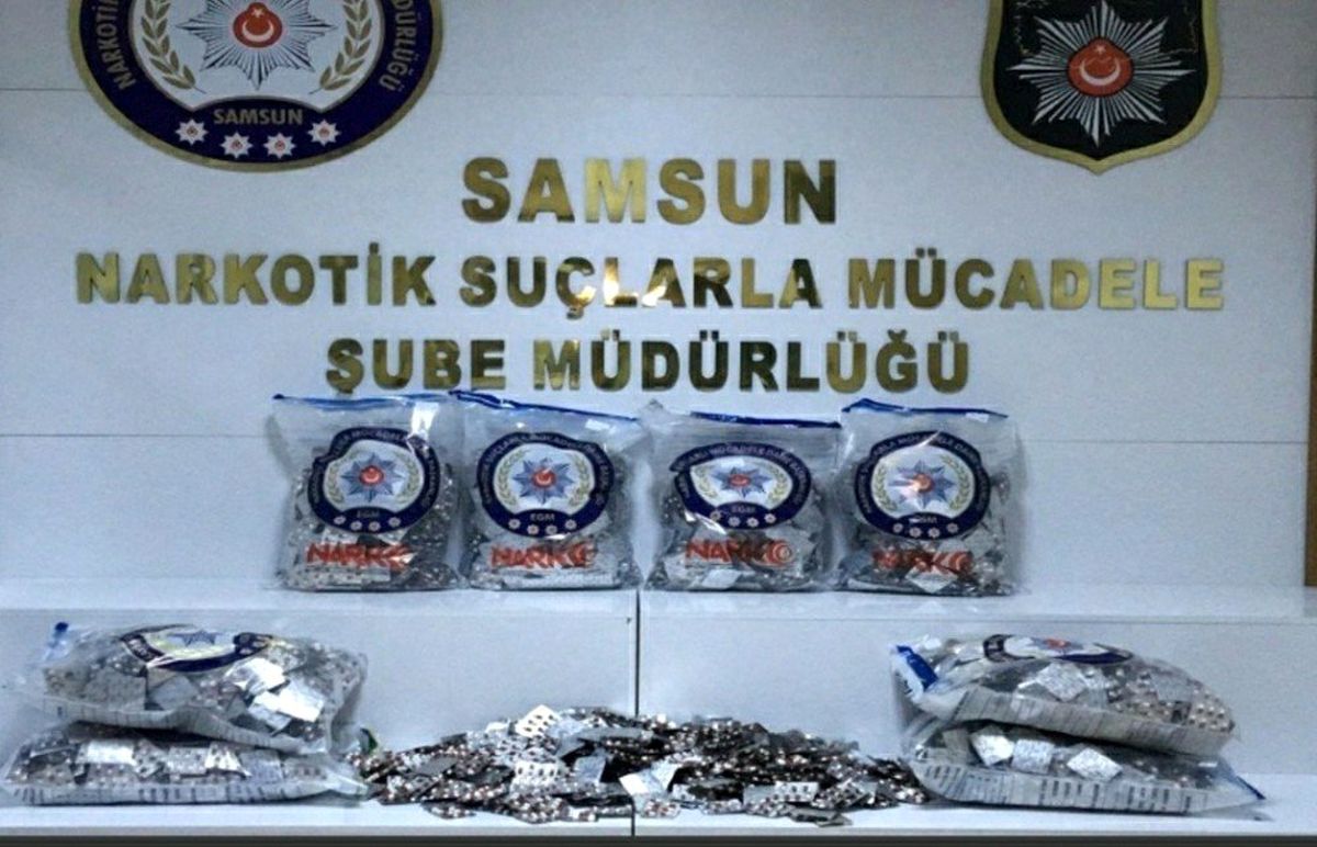 Samsun\'da 30 bin 450 adet uyuşturucu özellikli hap ele geçirildi