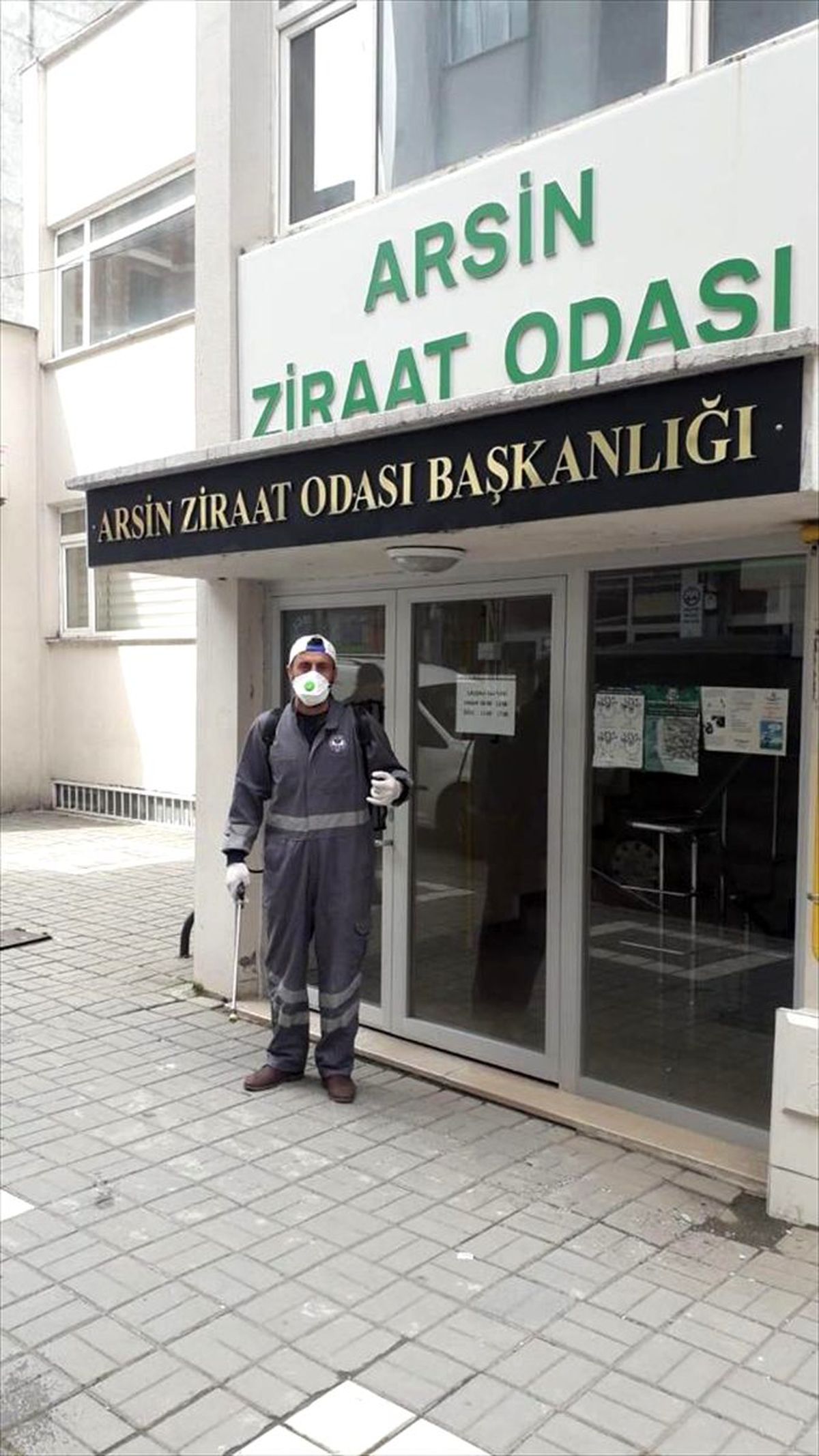 Trabzon\'da koronavirüsle mücadelede dezenfeksiyon çalışmaları sürüyor