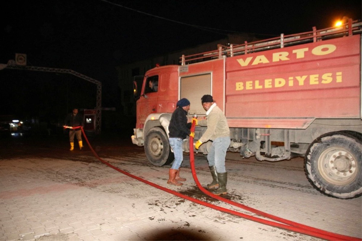 Varto Belediyesinden dezenfekte çalışması