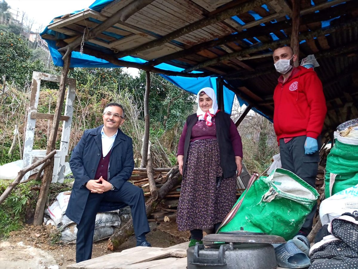 Yaşlı kadının çamaşır makinesi talebini Rize Valisi karşıladı
